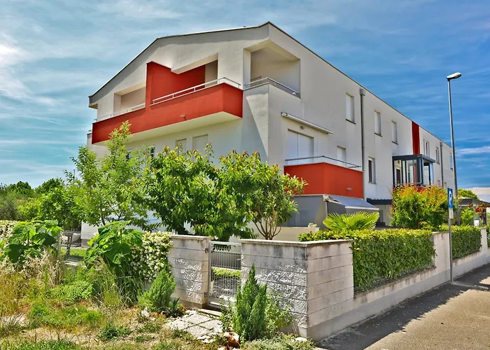 Sofia House With Apartman