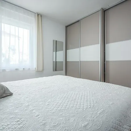 Sofia House With Apartment Umag